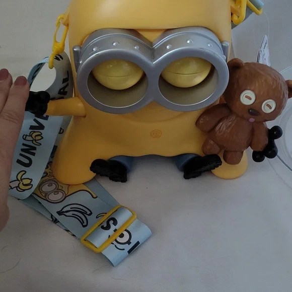 🍿Universal Studios Minions Bob W/ Tim Talking Popcorn Bucket (Turn Sound On) - Picture 3 of 10